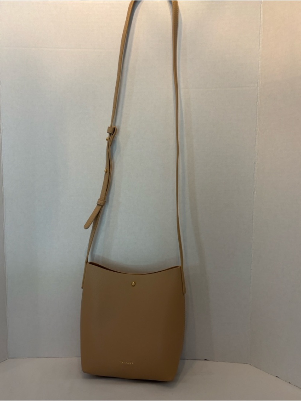 Samara Minimalist Tan Crossbody -shoulder Bag with Adjustable Strap
